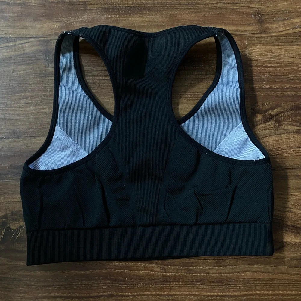 Reversible Sports Bra - Picture 4 of 4